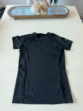 Men's Black Short-Sleeve Swim Rash Guard